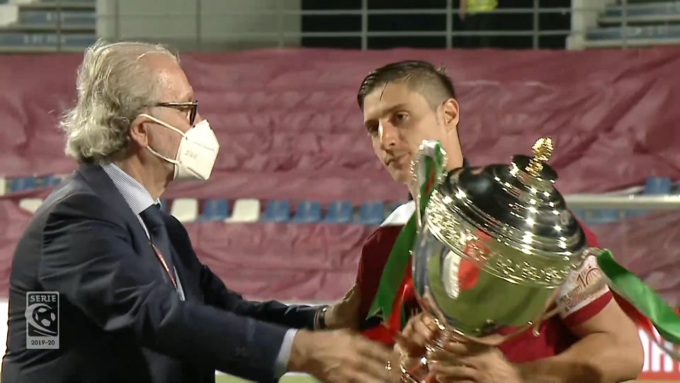 Reggiana, capitan Spanò dice addio al calcio dopo la promozione: meglio studiare