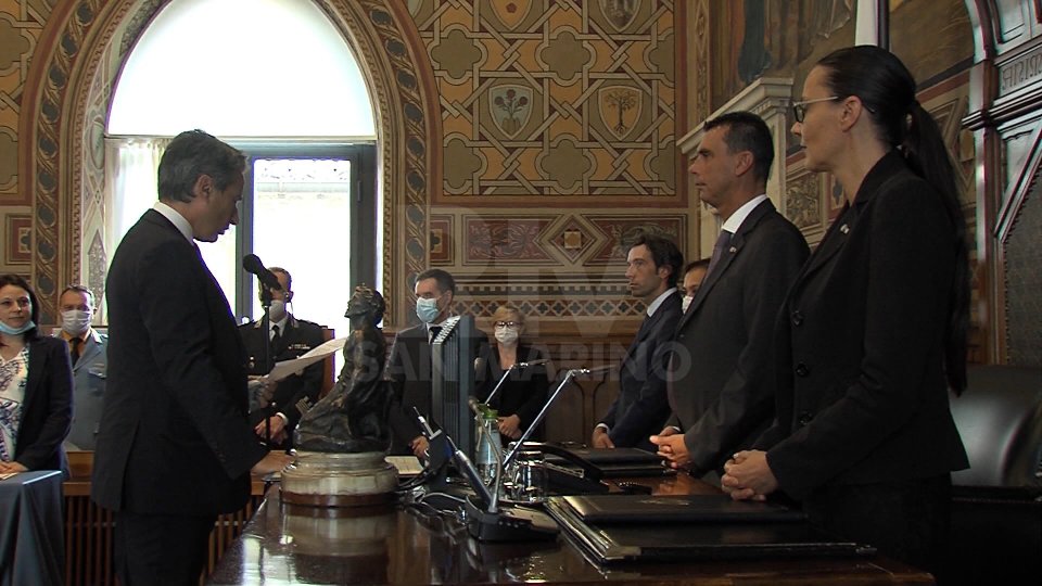Andrea Vicari giura come presidente della Corte per il Trust, primo sammarinese a ricoprire il ruolo