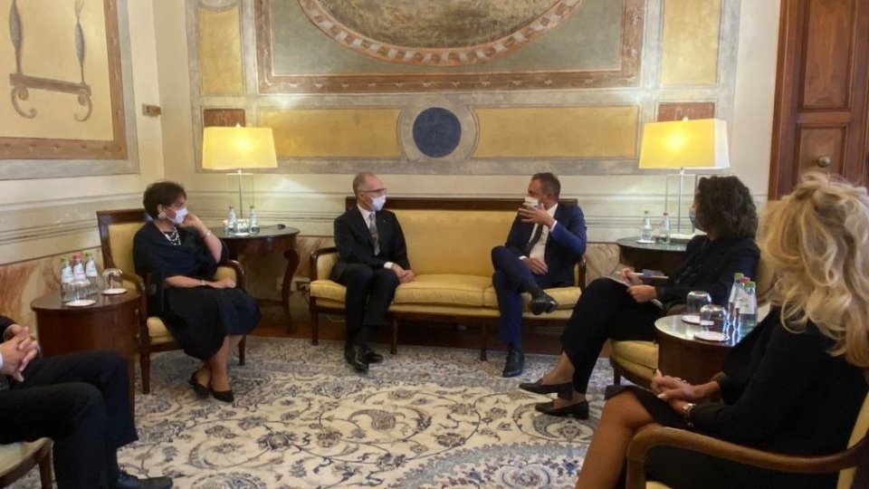 Beccari incontra il nuovo Ambasciatore d'Italia, Sergio Mercuri