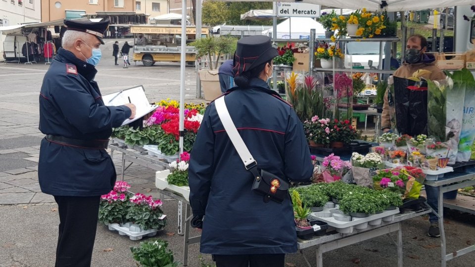Carabinieri di Novafeltria: controlli durante i mercati settimanali in Valmarecchia