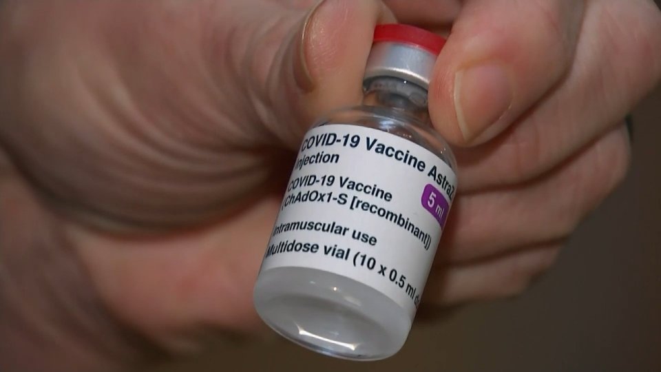 Unione Europea e AstraZeneca in polemica per la consegna dei vaccini