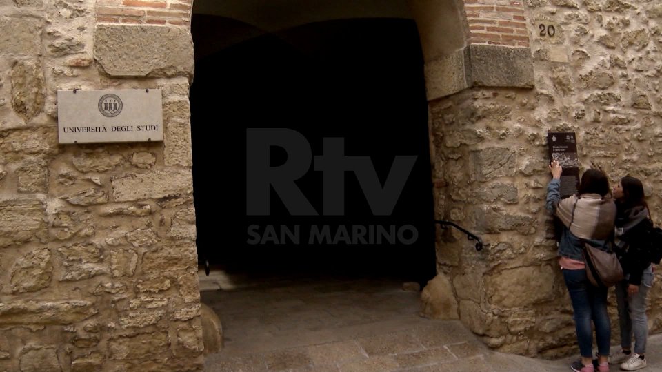 Parziale ritorno alle attività in presenza all'Università di San Marino