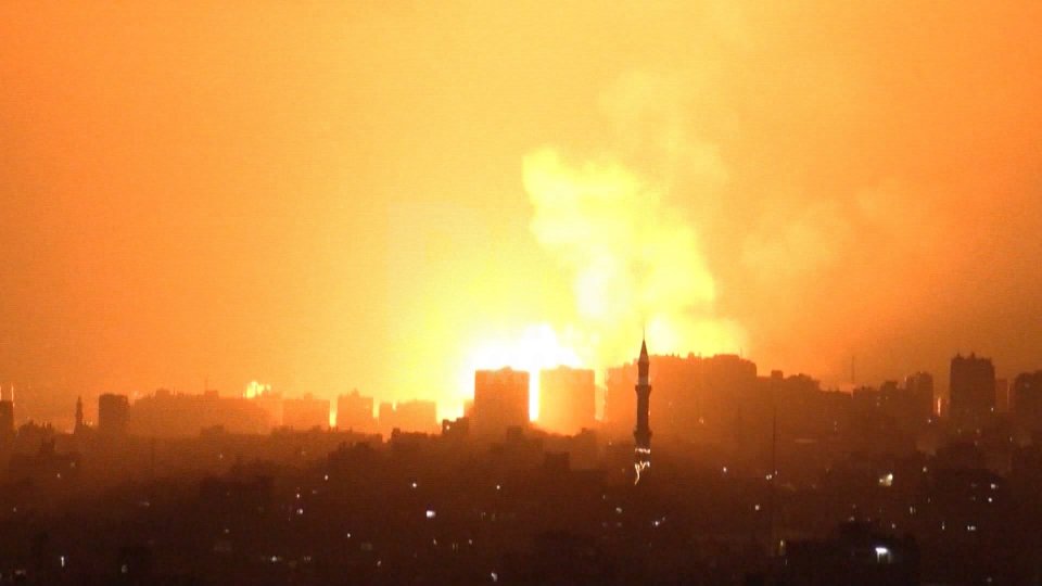 Gaza: 10 morti in bombardamento israeliano; 8 bambini e 2 donne
