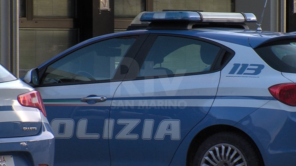 Rimini: molesta ragazza e picchia il fidanzato che la difende, arrestato