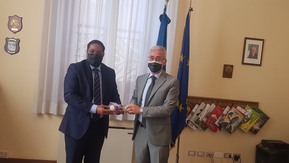 Il console generale della Repubblica Dominicana a Genova incontra il Prefetto