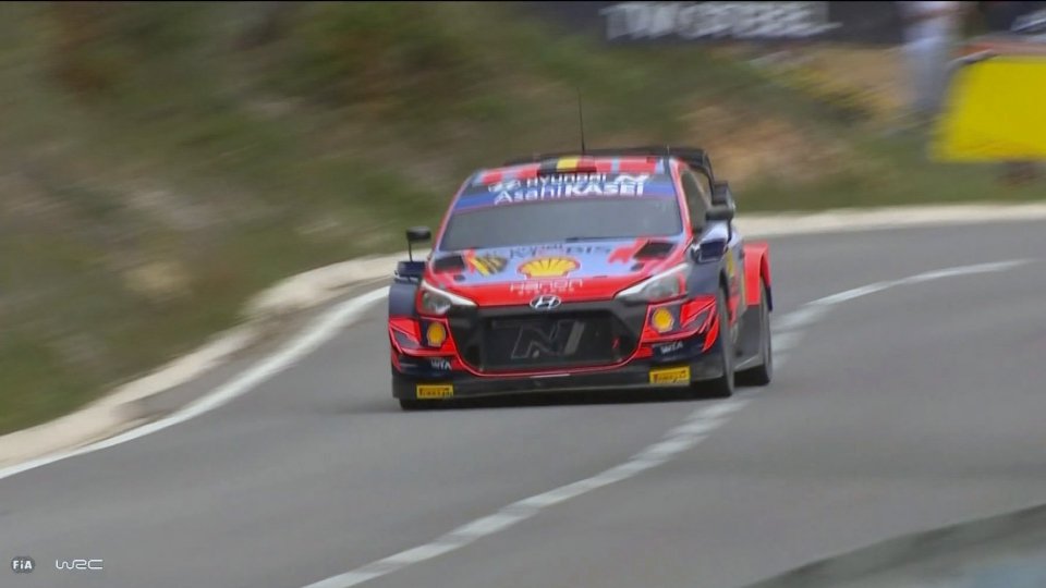WRC, Rally Catalogna: Neuville vince, Evans e Ogier rimandano la lotta al titolo