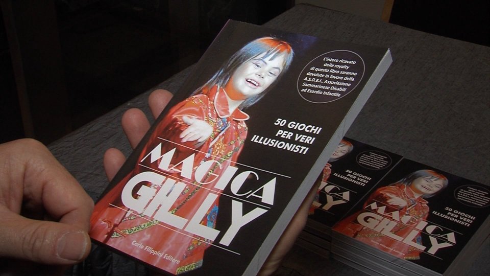 Magia e solidarietà: Magica Gilly presenta il libro “Magica Gilly, 50 giochi per veri illusionisti”