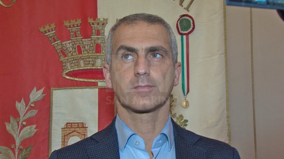 Covid: il sindaco Sadegholvaad invoca prudenza, “nuove misure solo se omogenee”