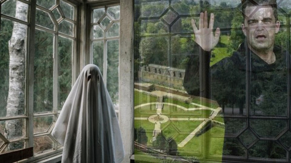 AAA vendesi villa perché infestata da Fantasmi