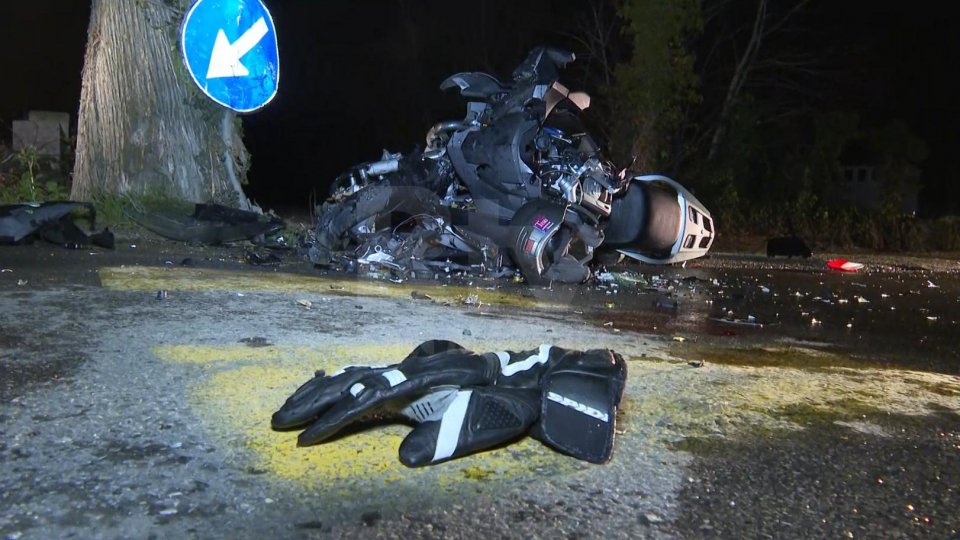 FOTOGALLERY | Mortale a San Giovanni in Marignano: motociclista 57enne perde la vita