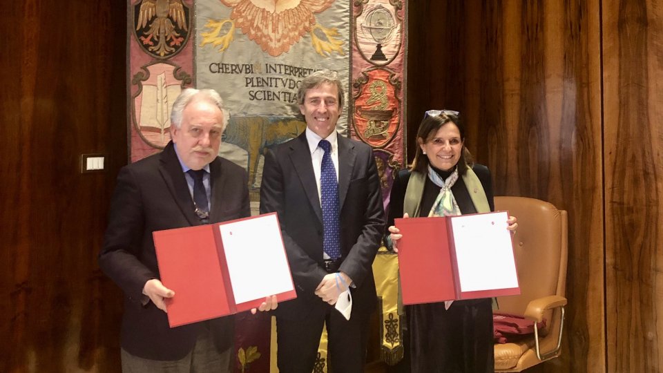 Una firma importante a un accordo tra Università degli Studi della Repubblica di San Marino e Sapienza Università di Roma