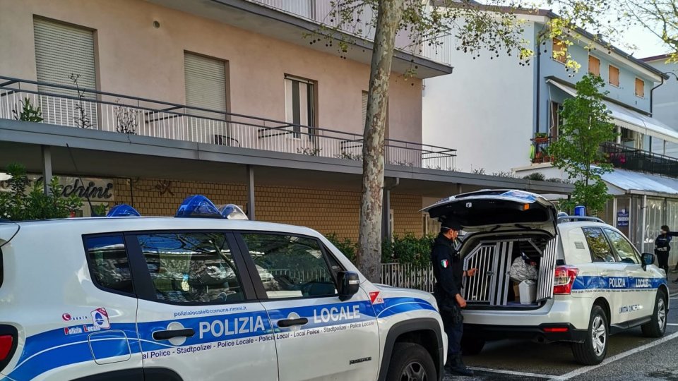 Rivazzurra: occupano abusivamente un hotel, sgomberati dalla Polizia Locale