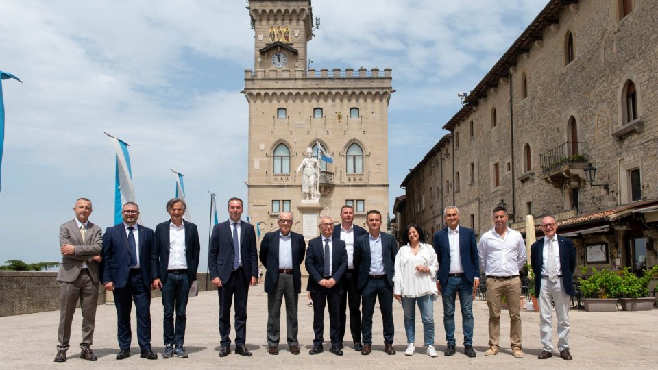 Orizzonte 2026: questa mattina a San Marino le firme che rinnovano gli accordi tra Dorna e i promotori del Gran Premio di San Marino e della Riviera di Rimini