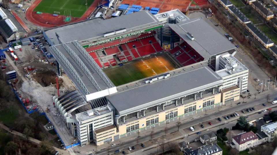 In foto lo stadio Parken - Immagine Wikipedia di @Thue C. Leibrandt (Licenza creative commons)