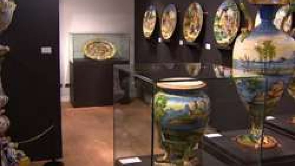 THE BIG COLLECTION: maioliche in mostra al Museo di Stato