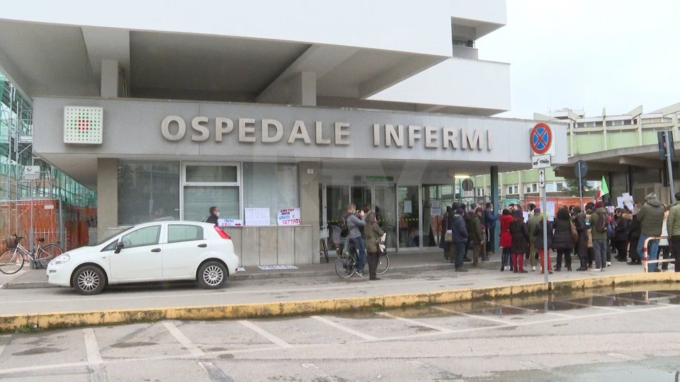 E-R: Covid, 13 decessi tra cui un 41enne di Rimini, 6000 nuovi casi