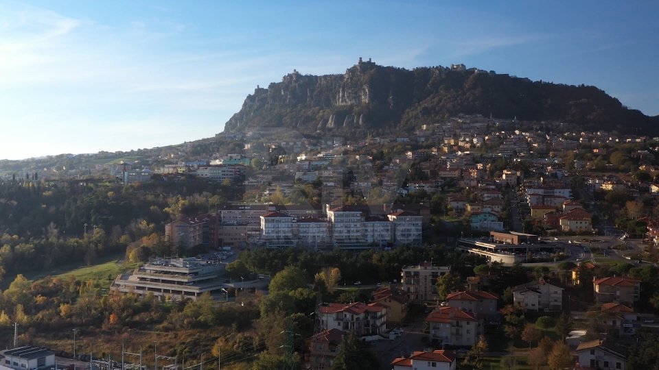 Covid San Marino: un nuovo ricovero, calano i contagi