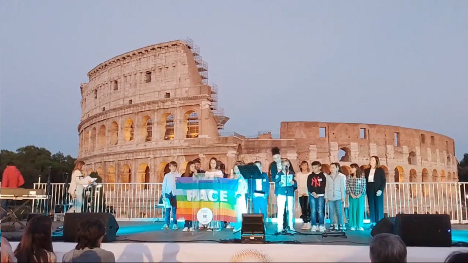 Colors of Peace: anche i bimbi di San Marino sul palco del Colosseo per chiedere la pace