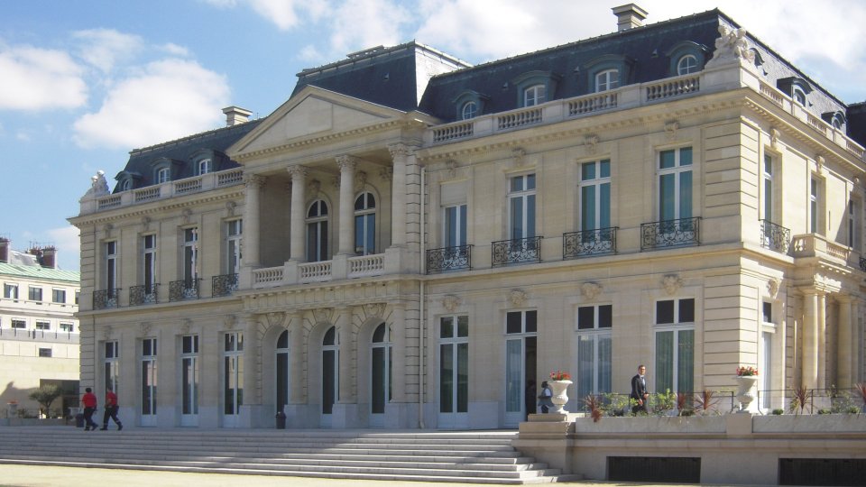 In foto la sede centrale dell'Ocse a Parigi. Immagine Wikipedia di: @patrick janicek (Licenza creative commons)