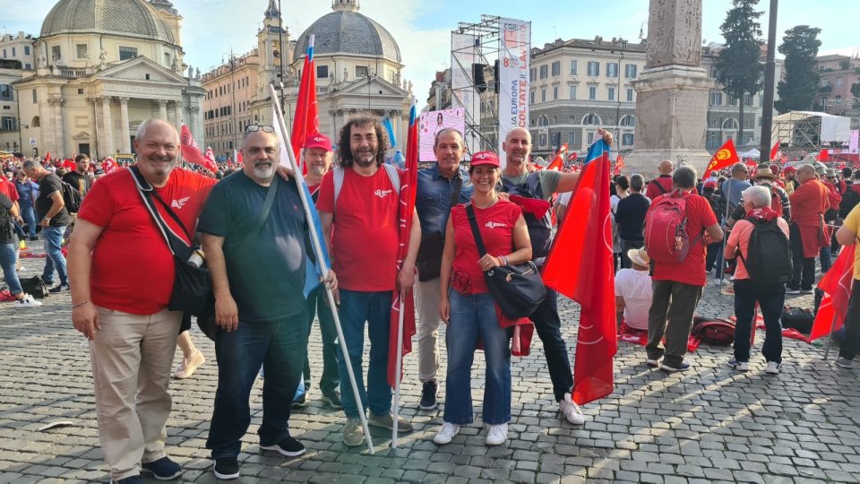 "Italia, Europa, ascoltate il lavoro!": è l'appello lanciato dalla CGIL nella grande manifestazione a Roma