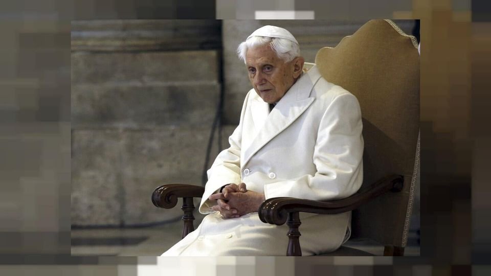 Ratzinger, esce un libro postumo con testi inediti: "Contro me una furia e un vociare assassino"