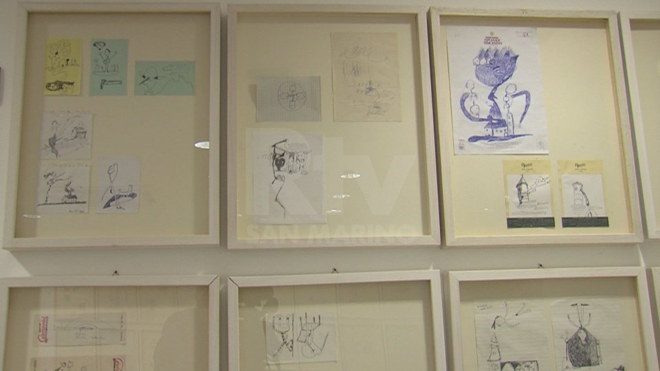 Il disegno poetico e fanciullesco di Walter Gasperoni: inaugurata la mostra a Domagnano