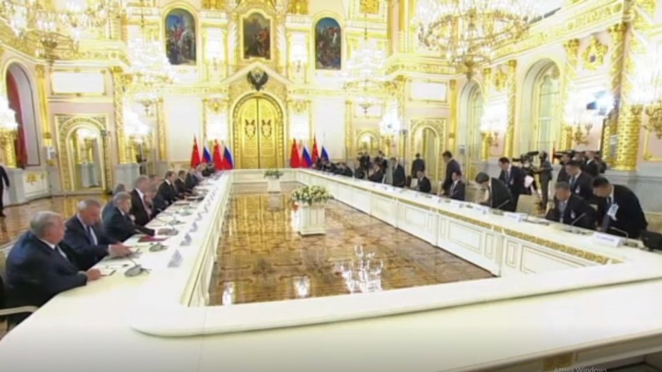 Conclusi colloqui Putin-Xi: firmato un accordo di cooperazione economica fino al 2030