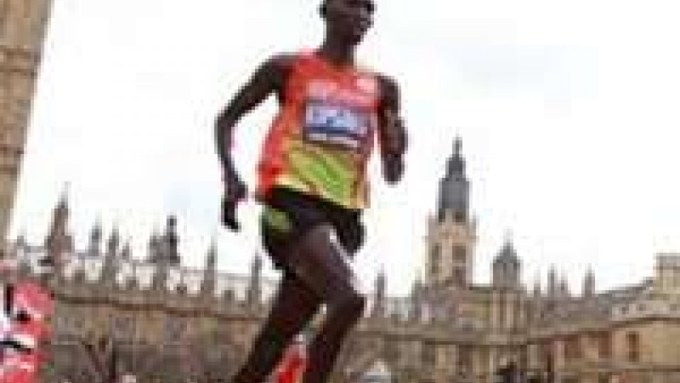 Maratona di Londra: vince l'etiope Kebede nel ricordo delle vittime di Boston