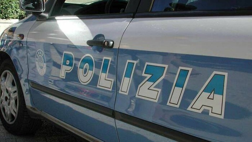 Rimini: aggredisce la Polizia dopo una rissa, arrestato