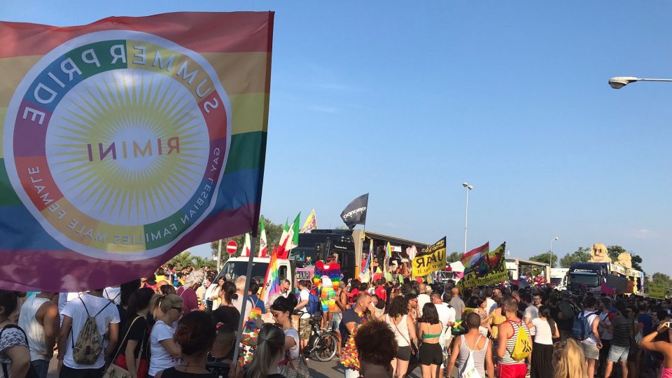 Onda Pride, oggi la cinquantesima parata a Rimini