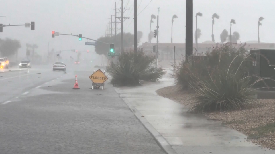 Ciclone "Hilary": almeno 25 milioni di persone sotto allerta meteo, la tempesta diretta in Nevada