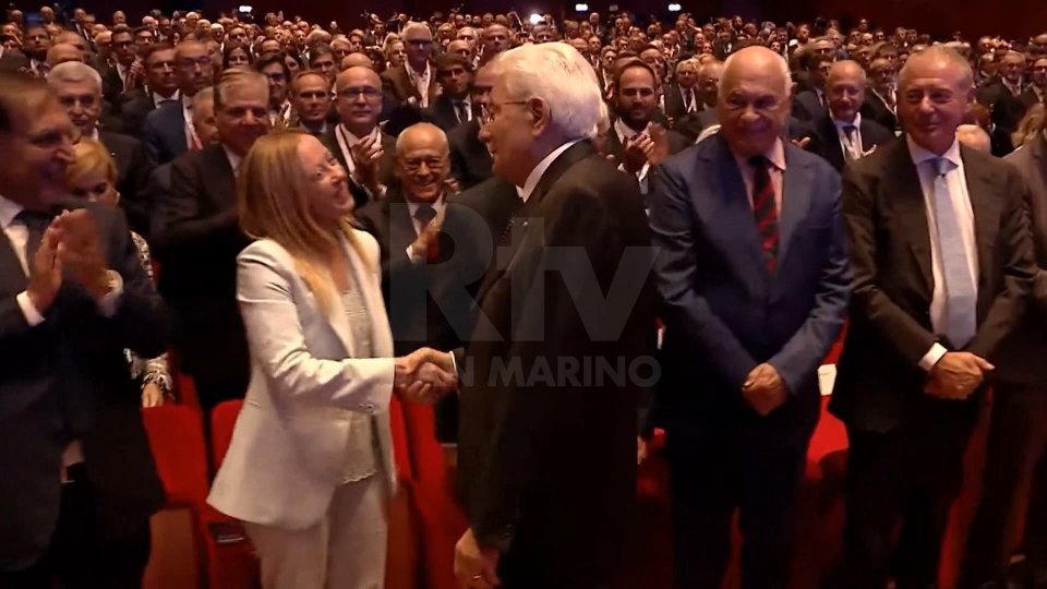 Giorgia Meloni e Sergio Mattarella all'assemblea di Confindustria
