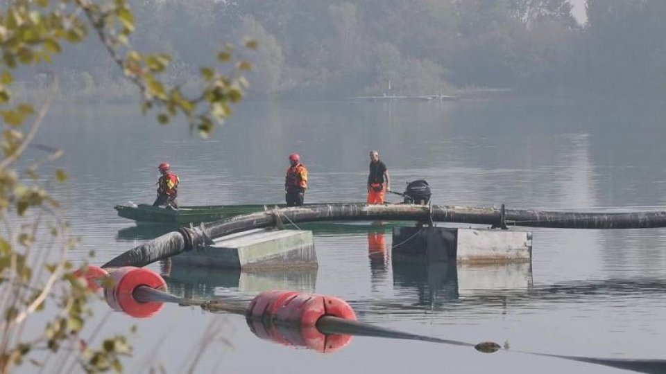 Elicottero precipitato a Bondeno, recuperato in acqua il corpo del passeggero