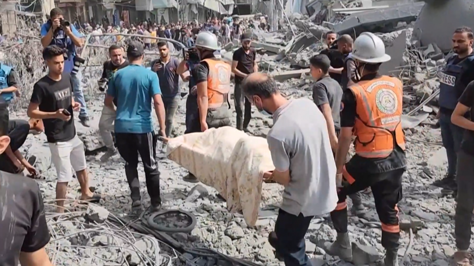 Bombardato un ospedale a Gaza, rimpallo di accuse fra Israele e Hamas