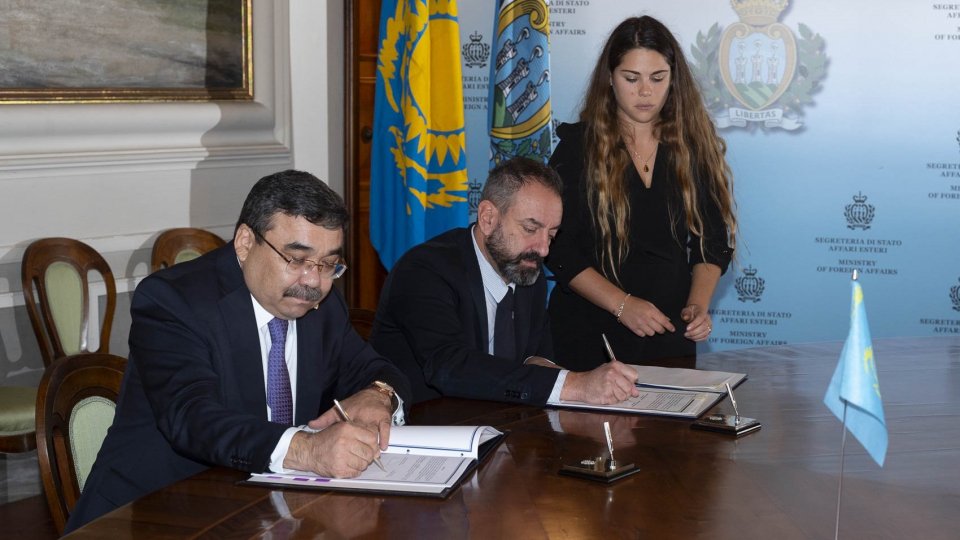 Firmato l'accordo per l'abolizione reciproca del visto di ingresso con la Repubblica del Kazakhstan