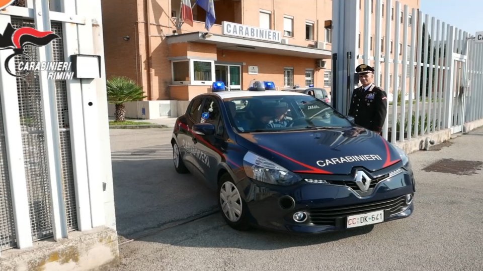 Minaccia l'ex, 32enne arrestato dai carabinieri nel Riminese
