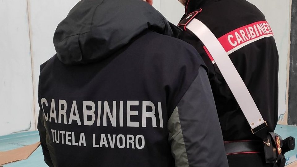 Rimini: scoperti lavoratori in nero e irregolarità, Cc sospendono 3 attività in provincia