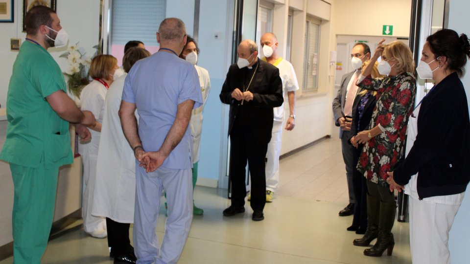Il Vescovo di San Marino-Montefeltro Mons. Andrea Turazzi in visita all’Ospedale di Stato