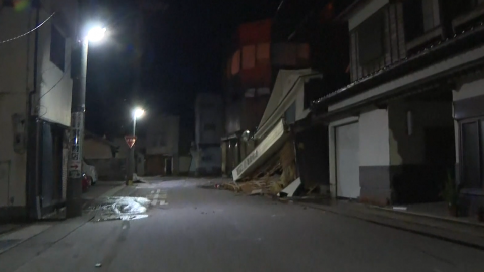 Giappone, due violente scosse di terremoto e onde di tsunami: almeno 6 morti