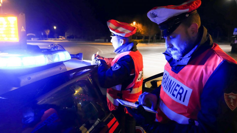 Droga, estorsioni e armi: 14 arresti in quattro province, tra cui Rimini