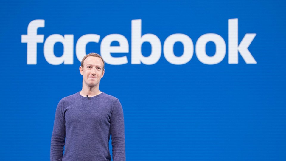 Facebook compie 20 anni: il social media che ha la cambiato società e la privacy