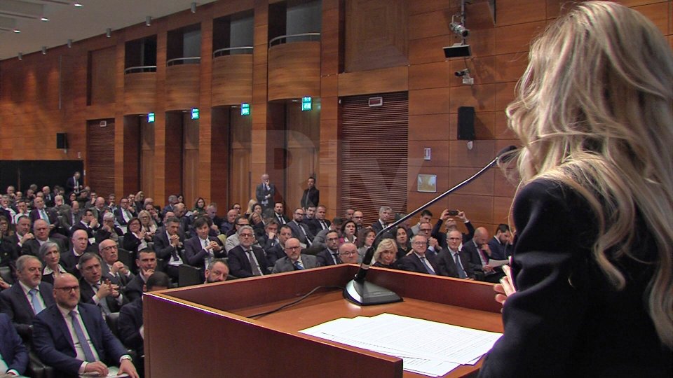 La presidente Neni Rossini inaugura l'assemblea annuale di Anis