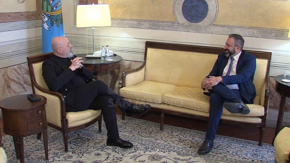 Le interviste a Stefano Bonaccini (Presidente Regione Emilia Romagna) e Luca Beccari (Segretario di Stato Affari Esteri)