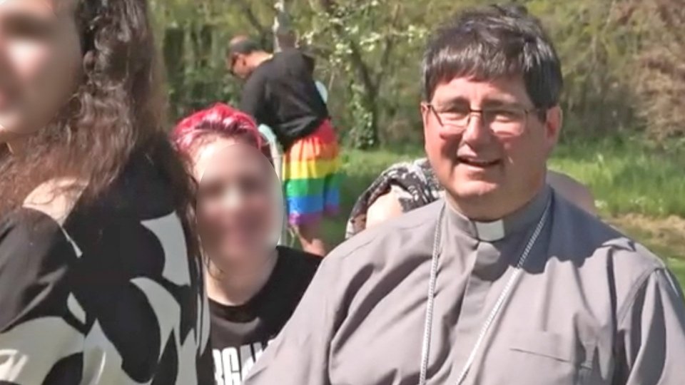 Rimini: il vescovo Anselmi alla Giornata della visibilità Transgender