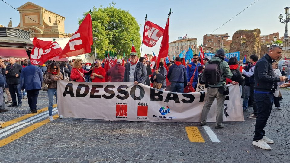 La manifestazione a Bologna (foto CGIL Bologna)