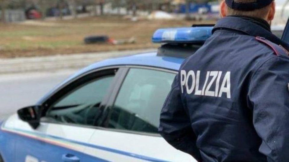 Ruba furgone a Rimini, inseguito e arrestato nel Casertano