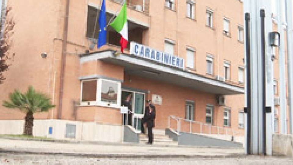 Carabinieri RiminiRimini: condannato per violenze sulla fidanzata, riprende a picchiarla dopo la scarcerazione