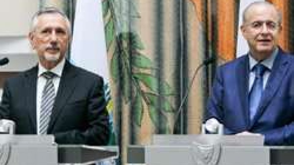 Ioannis Kasoulides e Pasquale ValentiniValentini a Cipro: al centro dei colloqui il negoziato verso l'associazione con l'UE