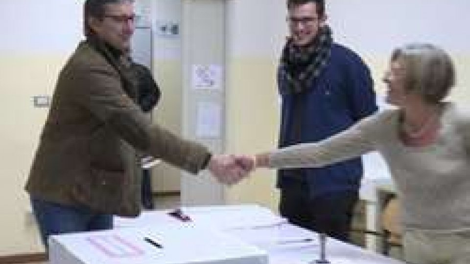 il sindaco di Rimini Gnassi al voto