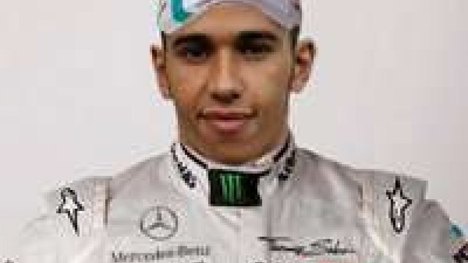 Il primo giorno di Hamilton in Mercedes